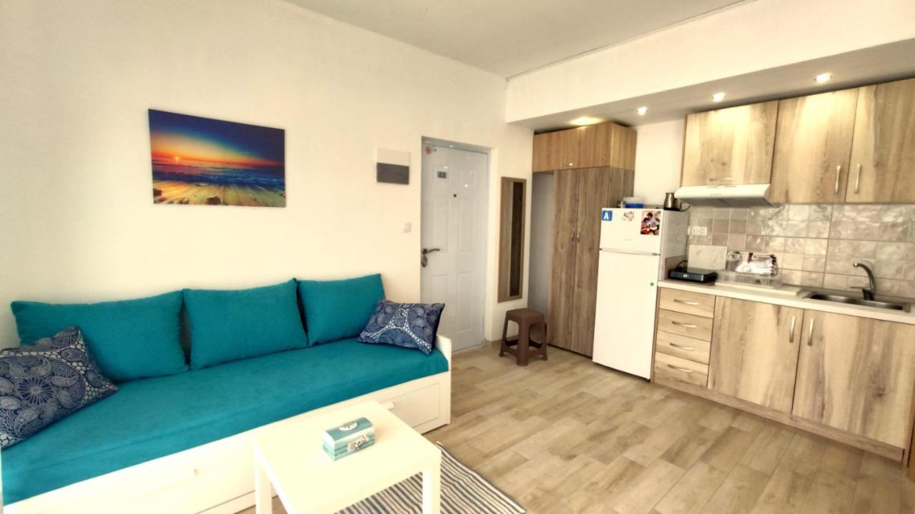 Sea Star Apartments Kallikratia Nea Kallikrateia Exteriör bild